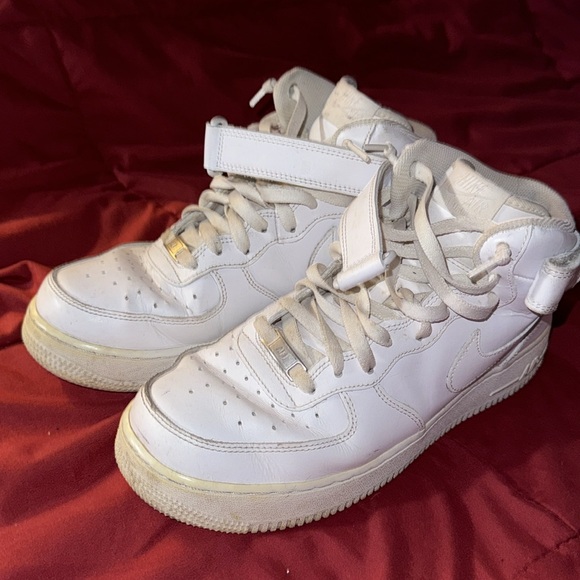 Air Force 1 - Picture 2 of 3